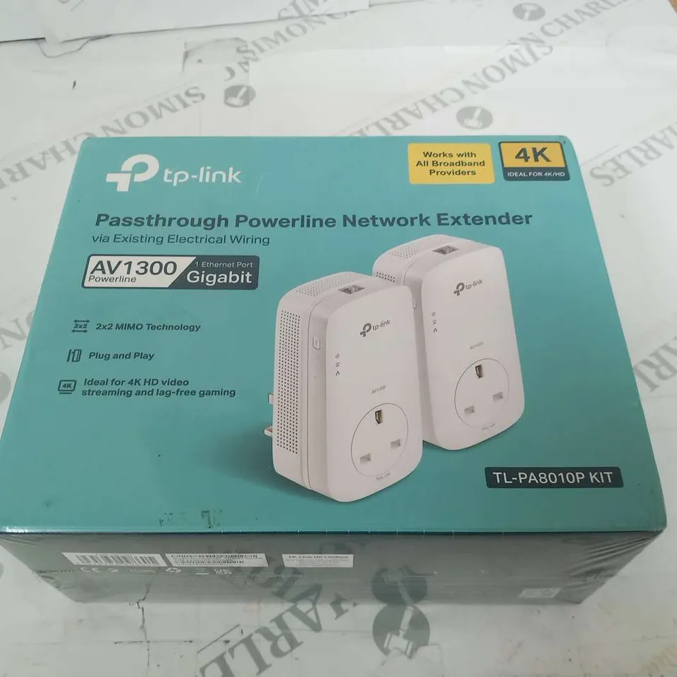 BOXED AND SEALED TP-LINK PASSTHROUGH POWERLINE NETWORK EXTENDER TL-PA8010P KIT