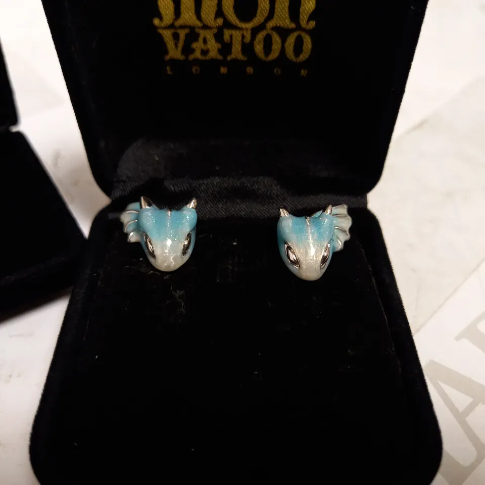 MONVATOO SILVER TURQUOISE DRAGON STUD EARRINGS + SILVER DRAGON BRACELET