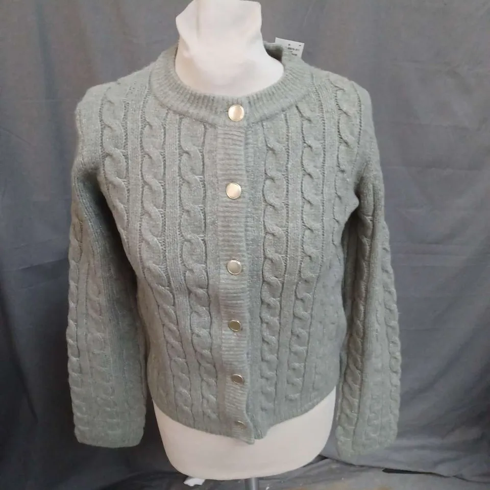 ABERCROMBIE & FITCH CABLE KNIT CARDIGAN IN SAGE SIZE XS