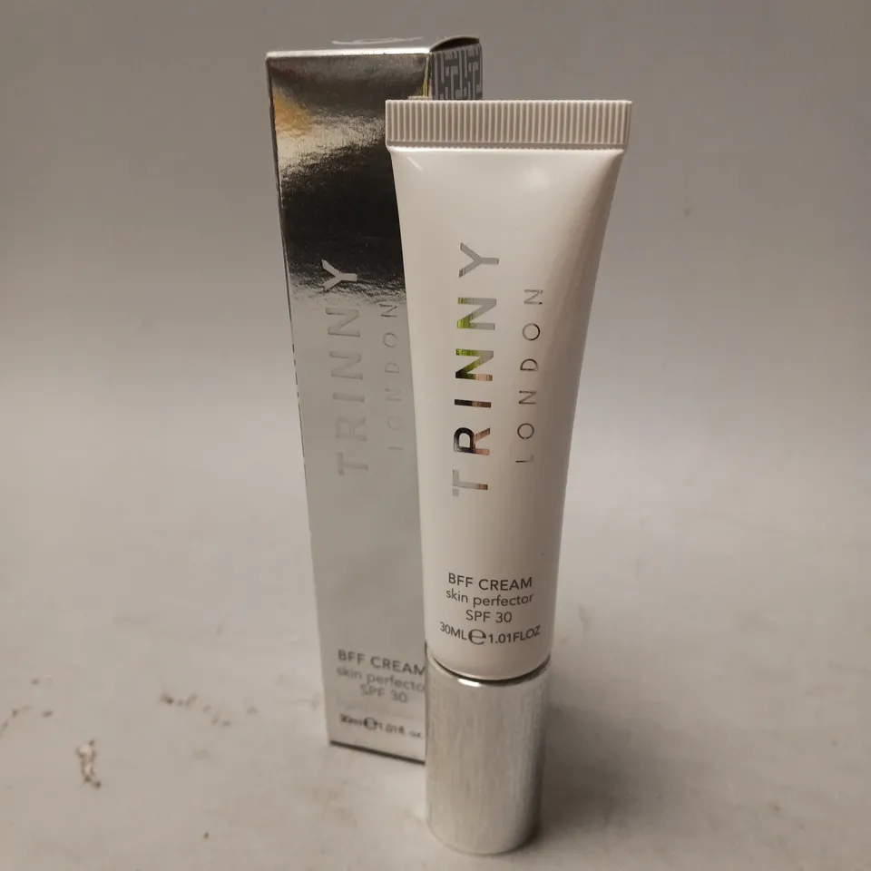 BOXED TRINNY LONDON BFF CREAM SKIN PROTECTOR IN LIGHT/MEDIUM 30ML