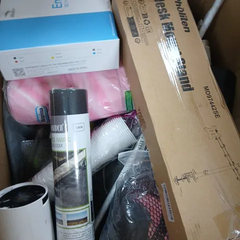 BOX OF APPROXIMATELY 15 ASSORTED HOUSEHOLD ITEMS TO INCLUDE TOILET ROLLS , DESK MOUNT STAND AND PLASTIC CUPS