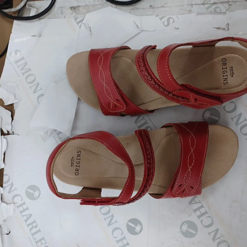 BOXED EARTH ORIGINS BRIA BRIGHT RED SHOES