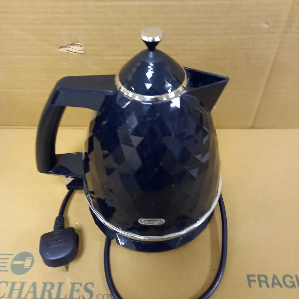 DELONGHI KBJX3001.BK KETTLE 