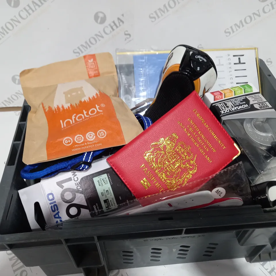 BOX OF ITEMS APPROXIMATELY 20 TO INCLUDE GOLF GLOVES, RECORDER, CALCULATOR, PASSPORT COVER ETC