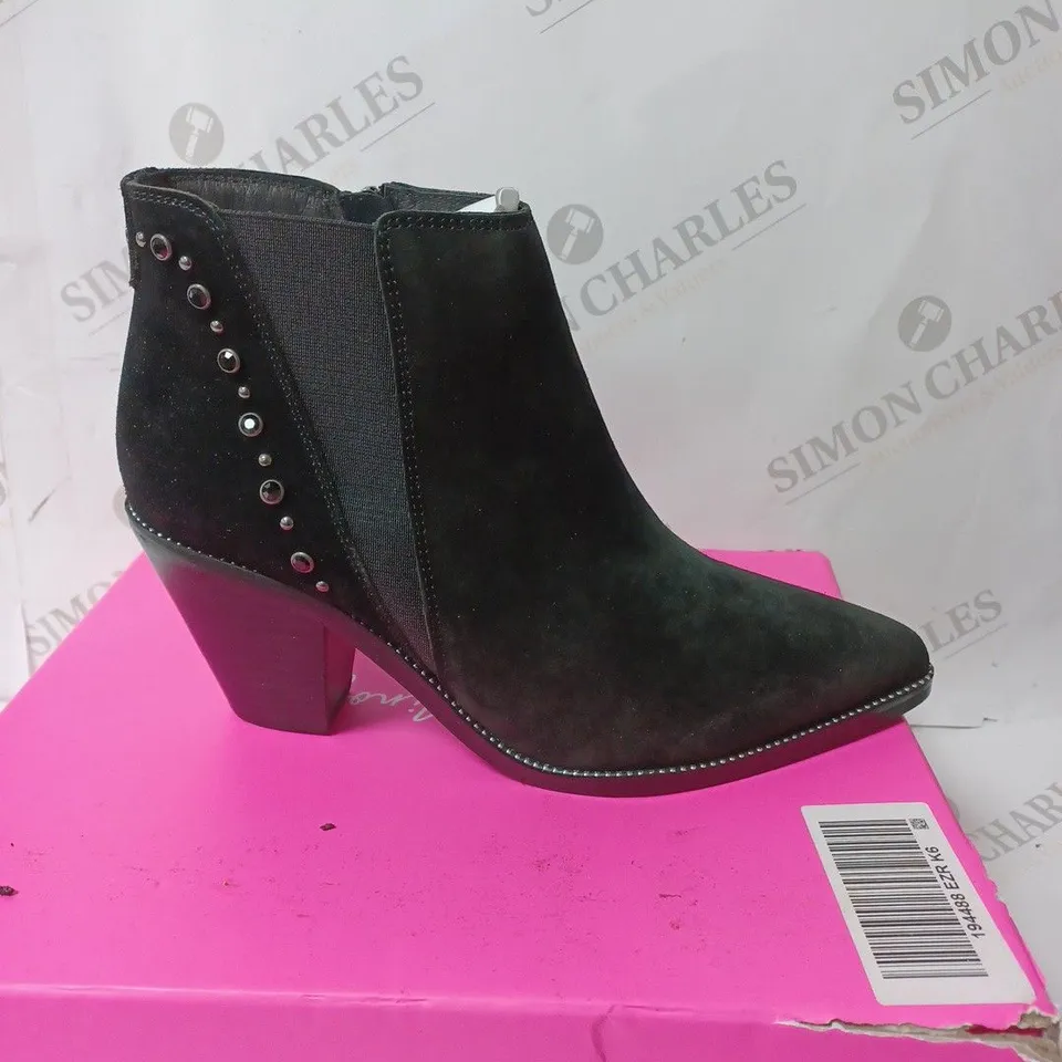 BOXED DANNII MINOGUE WESTERN ANKLE BOOT SIZE 6