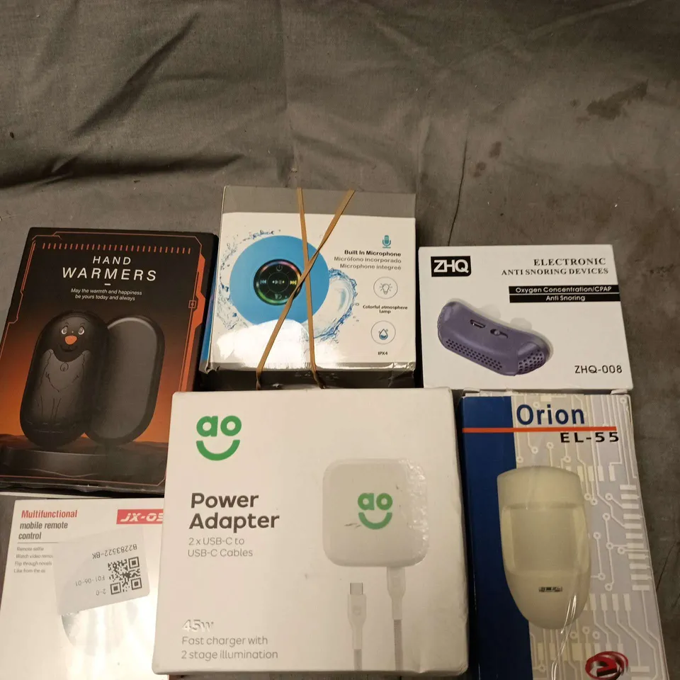 APPROXIMATELY 10 ASSORTED ELECTRICAL PRODUCTS TO INCLUDE WIRELESS SPEAKER, HAND WARMERS, POWER ADAPTER ETC 