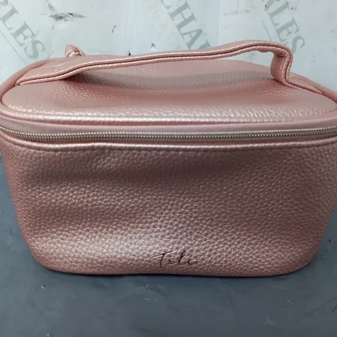 TILI MINI MAKEUP BAG IN PINK