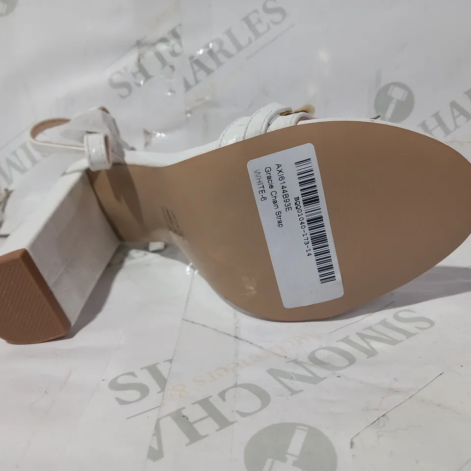 BOXED PAIR OF FAITH FAUX LEATHER HEELS IN WHITE WITH GOLD EFFECT CHAIN UK SIZE 6