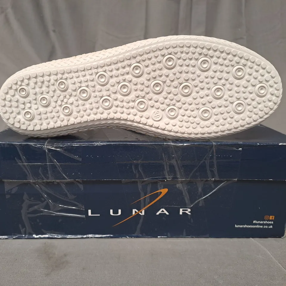 BOXED PAIR OF LUNAR SHOES IN MUSTARD UK SIZE 6