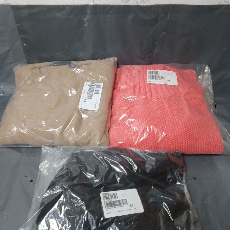 APPROXIMATELY 10 LADIES CLOTHING ITEMS ASSORTED COLOURS, SIZES AND STYLES
