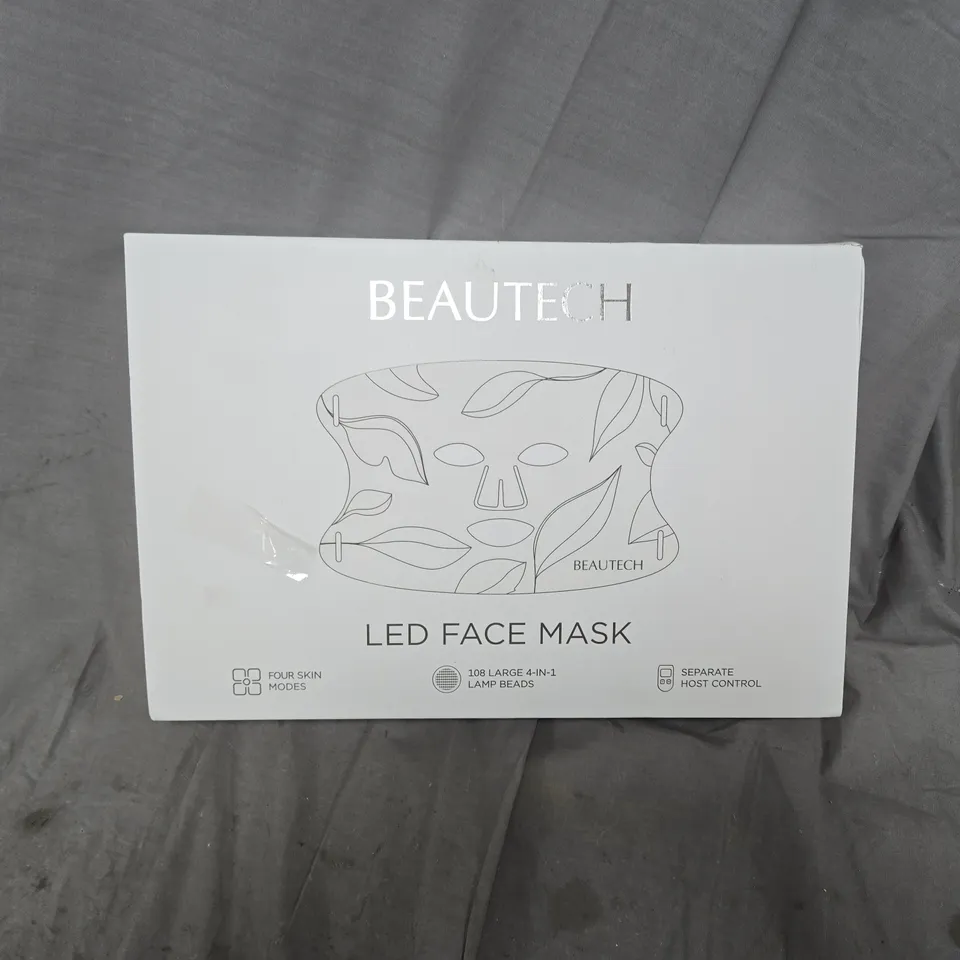 BOXED BEAUTECH LED FACE MASK