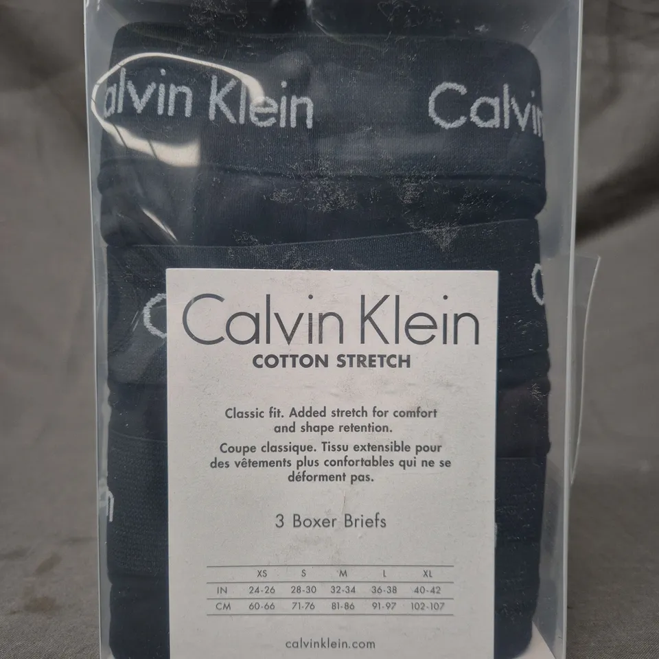 CALVIN KLEIN CLASSIC FIT COTTON STRETCH BOXER BRIEFS IN BLACK (3 PAIRS)