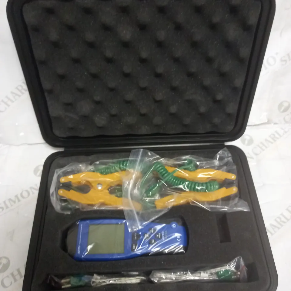 ARCTIC HAYES AHKT2 DIFFERENTIAL DUAL INPUT THERMOMETER KIT 2,BLUE