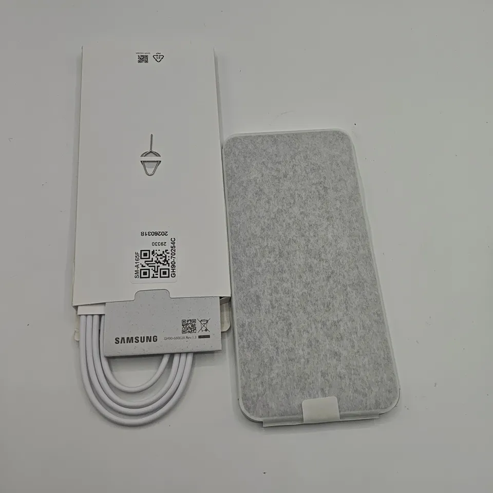 BOXED SAMSUNG GALAXY A16 4/128GB IN LIGHT GREEN - SM-A165F