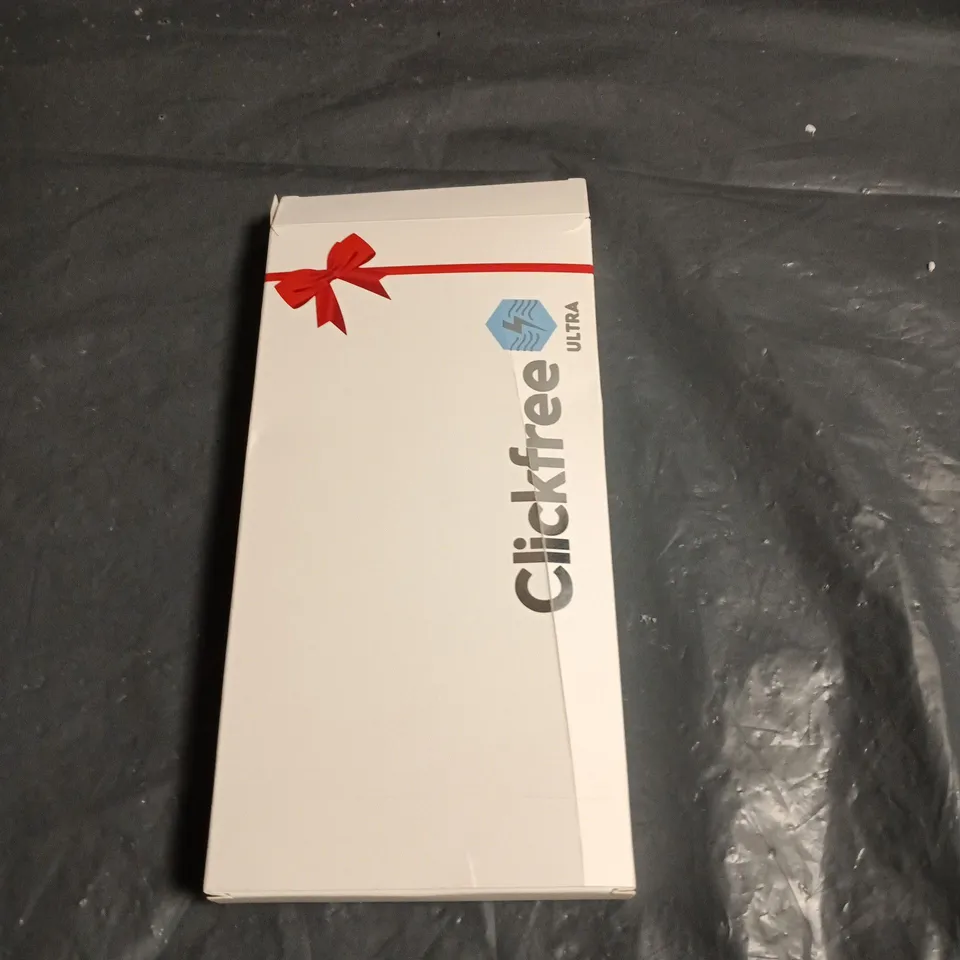 BOX OF APPROXIMATELY 15 ASSORTED HOUSEHOLD ITEMS INCLUDING POP SONIC HAIR REMOVAL DEVICE , CLICKFREE ULTRA AND CHRISTMAS THEMED ORNAMENT 