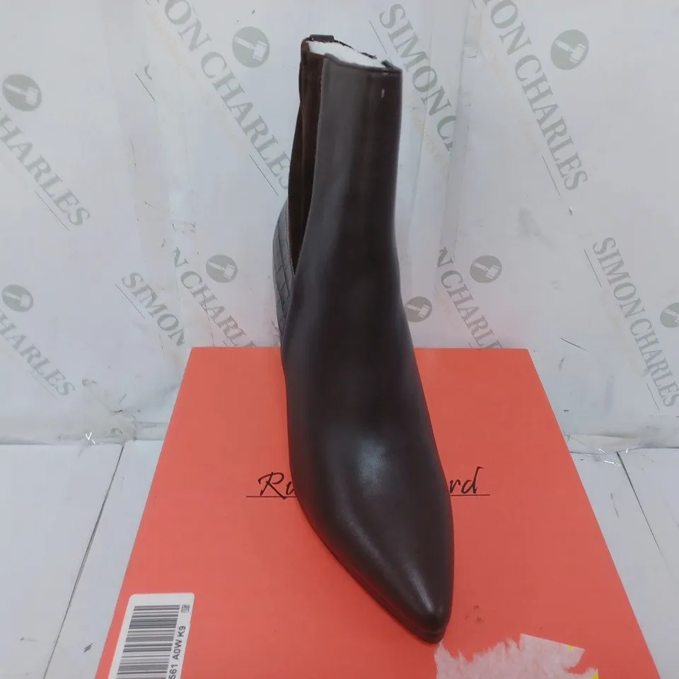 BOXED PAIR OF RUTH LANGSFORD PLATFORM LEATHER ANKLE BOOTS IN CHOCOLATE SIZE 7