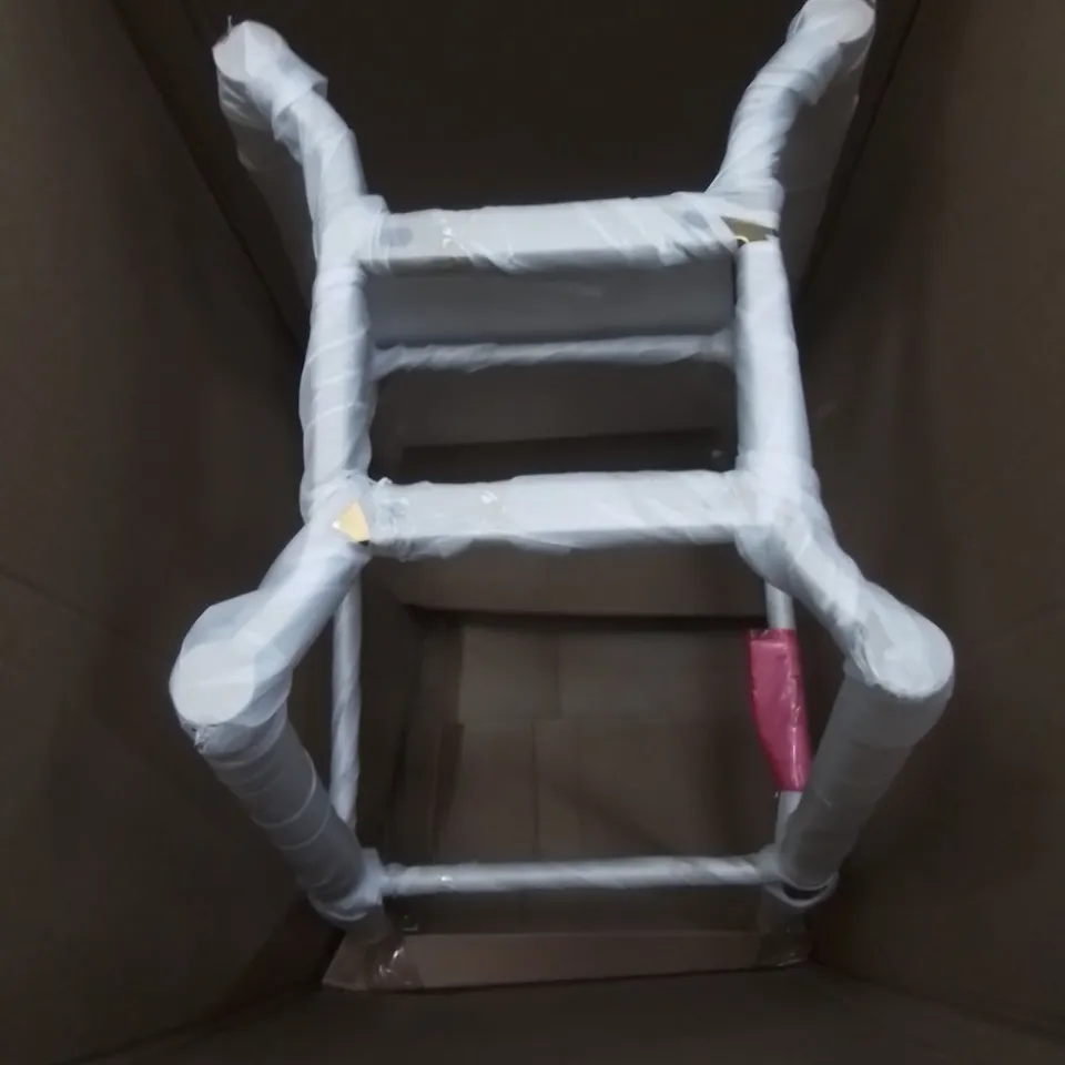 BOXED VELVET BAR STOOL IN PINK 