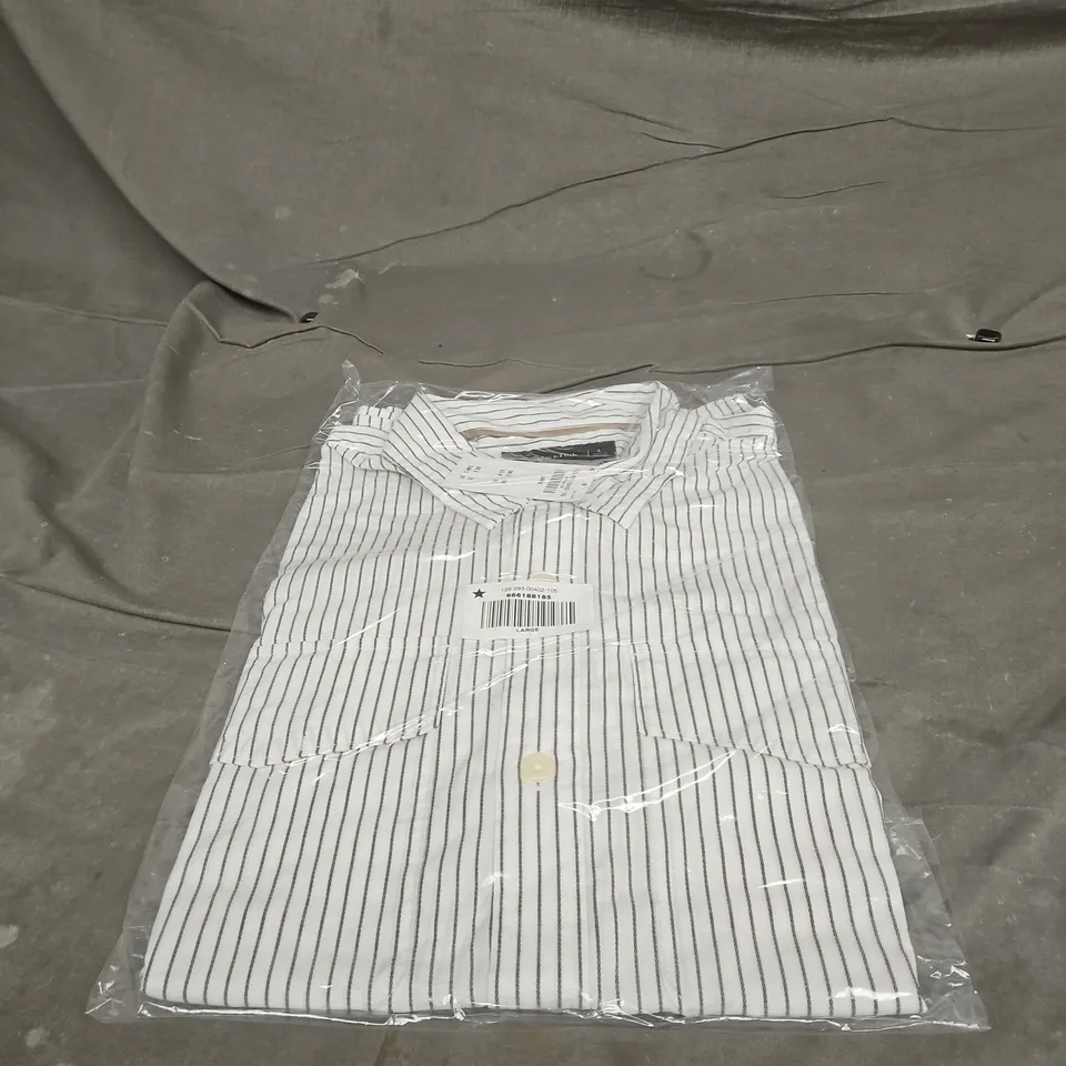 ABERCROMBIE & FITCH MEN'S STRIPED SHIRT – WHITE & NAVY – UK LARGE