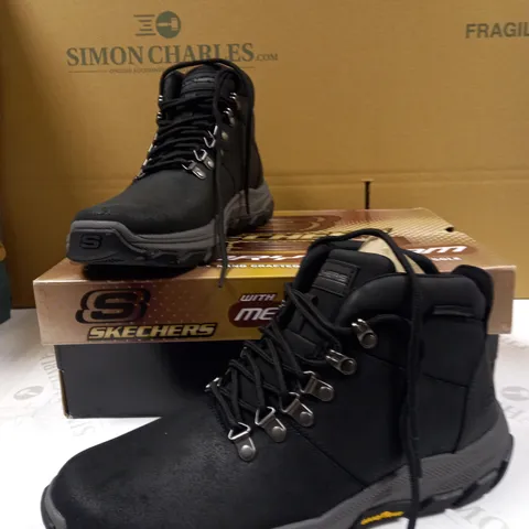 SKETCHERS MENS LACE UP BOOTS SIZE 8