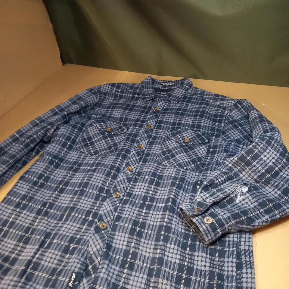 MENS LEVIS STRAUSS CHEQUERED JACKET SIZE L