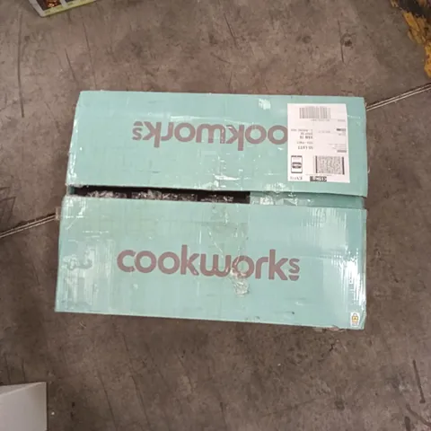 BOXED KEPLIN MICROWAVE COOK WORKS 700W SLIVER COLOUR