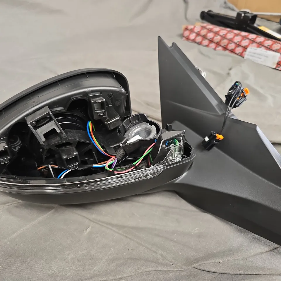 DRIVER SIDE MIRROR 