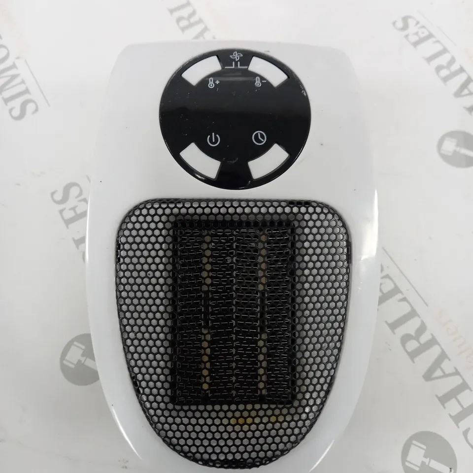 PLUG HEATER WITH ADJUSTABLE THERMOSTAT, TIMER & LED DISPLAY