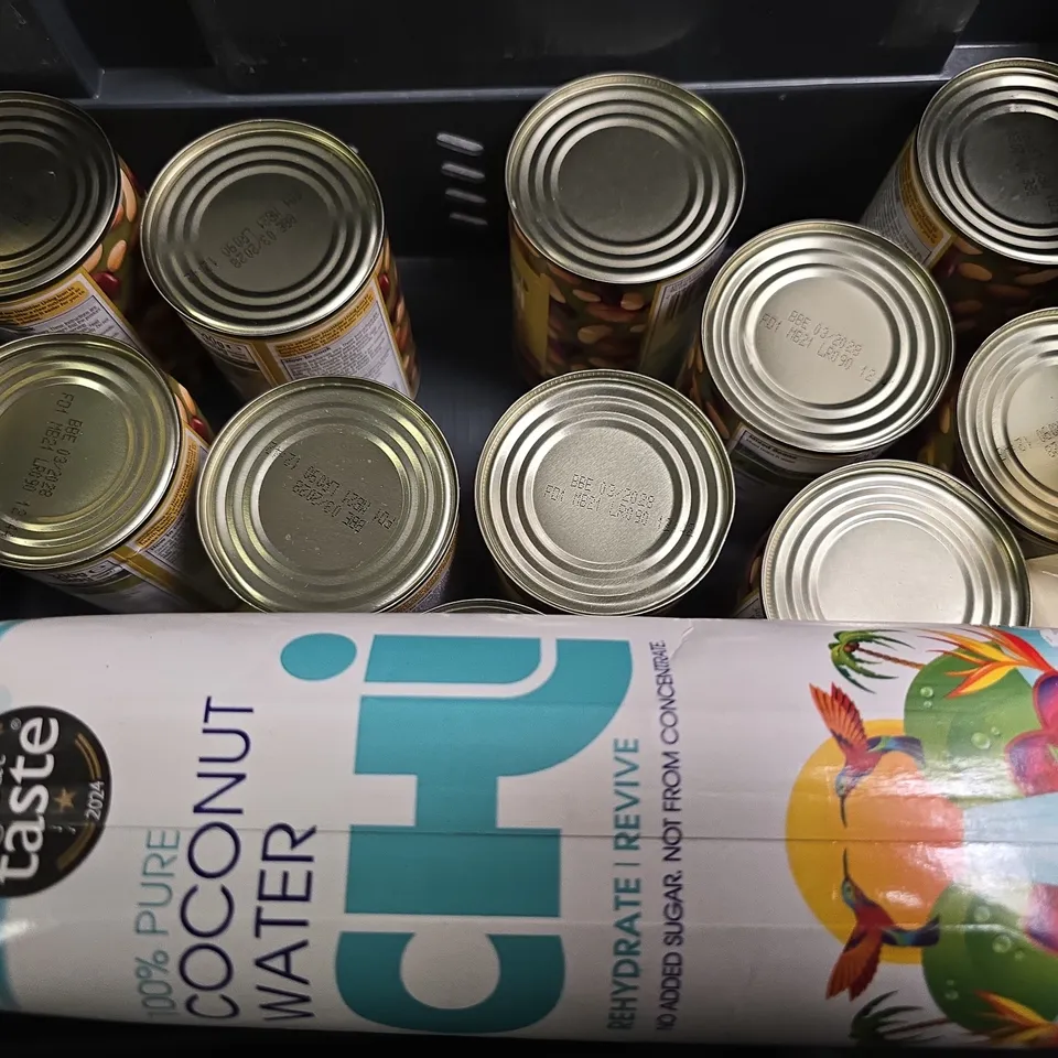 APPROXIMATELY 15 ASSORTED FOOD & DRINK ITEMS TO INCLUDE -  COFFEE MATE DUO , COCONUT WATER , MORRISONS MIXED BEANS 