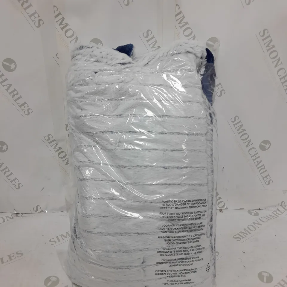 COZEE HOME REVERSIBLE SNOW STRIPED FAUX FUR AND VELVETSOFT THROW