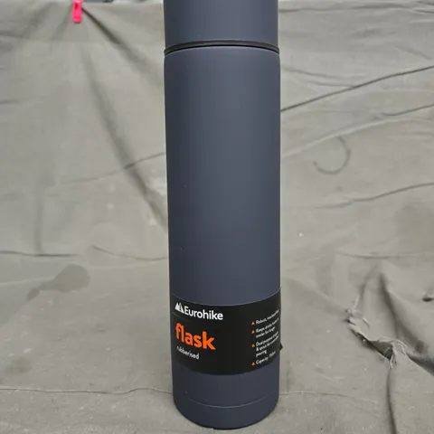 EUROHIKE FLASK – RUBBERISED NAVY 0.75L