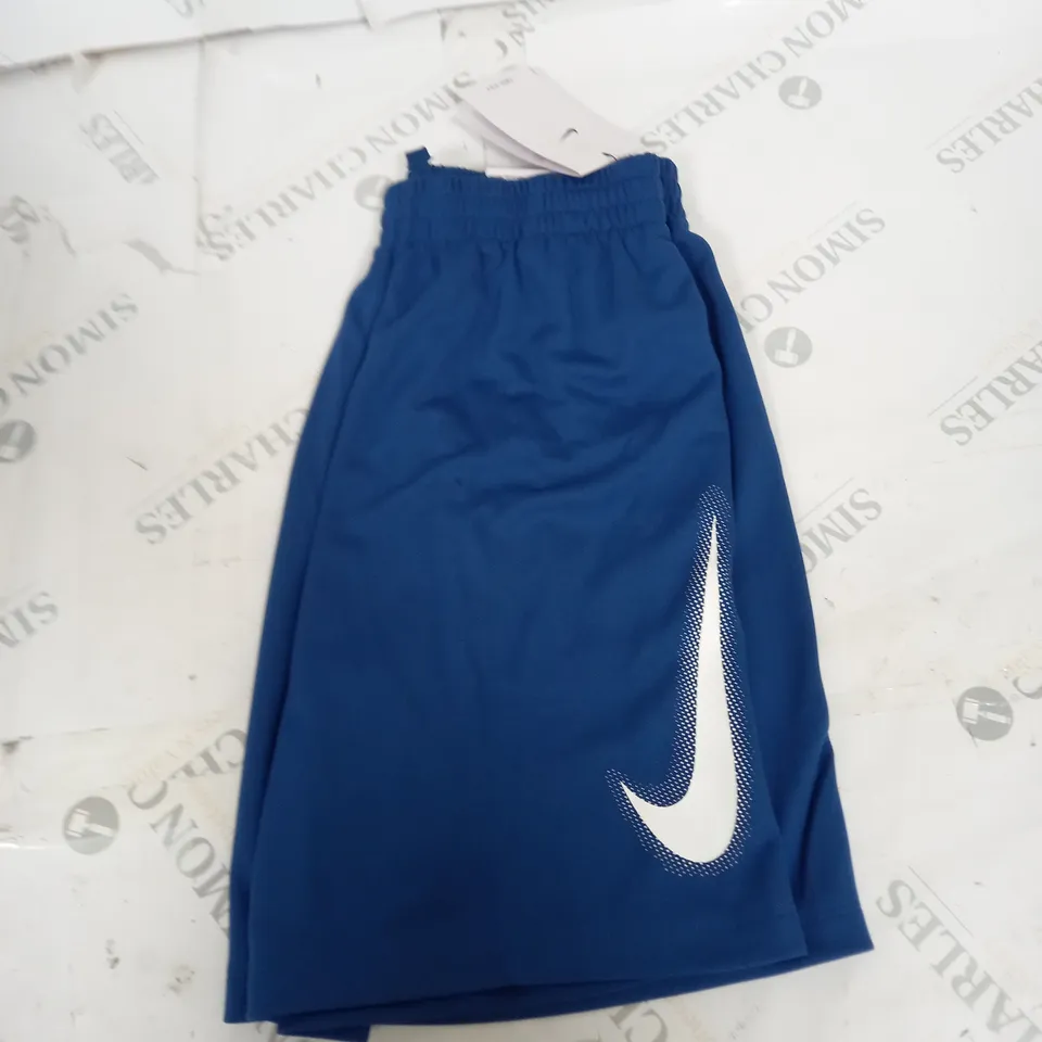 KIDS DRI-FIT CASUAL LOGO SHORTS SIZE L