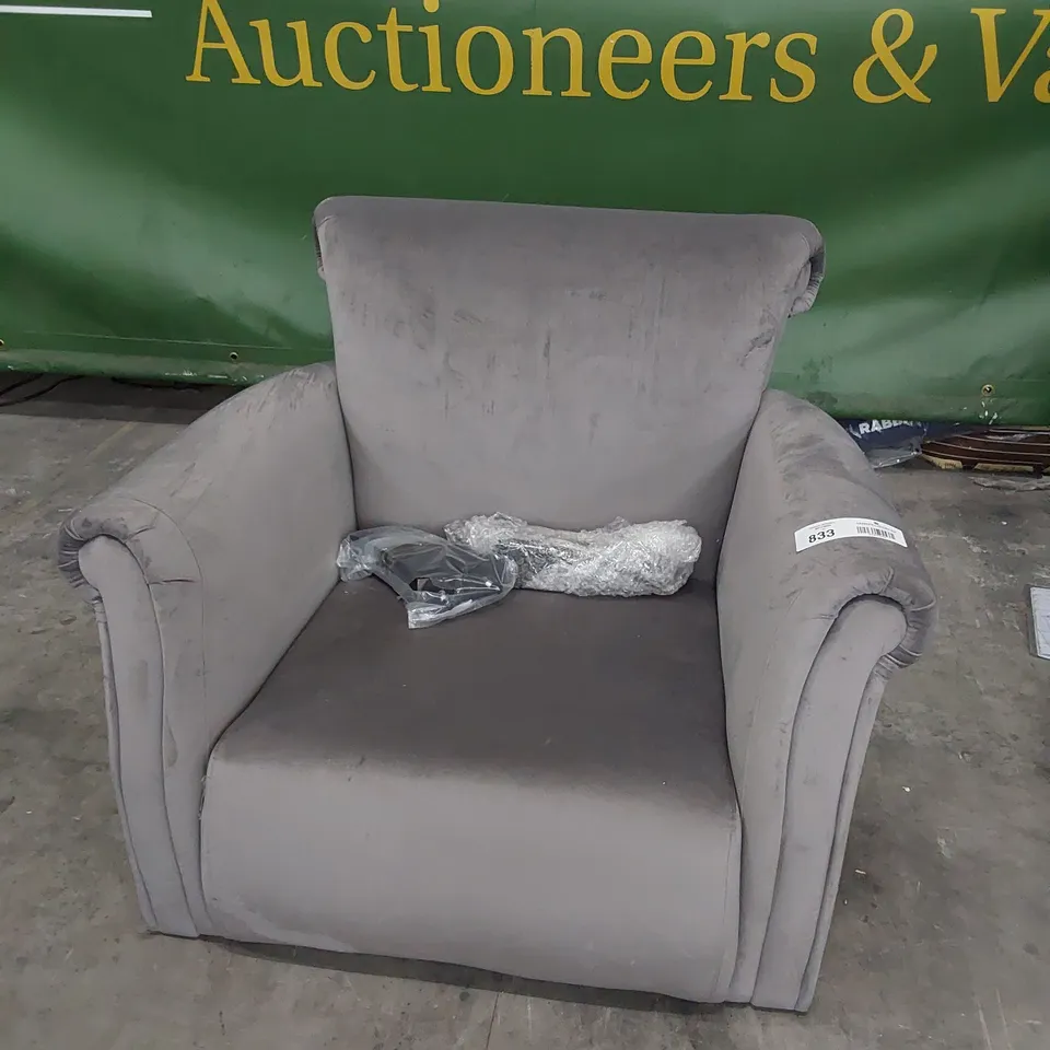 DESIGNER ACCENT CHAIR GREY PLUSH FABRIC 