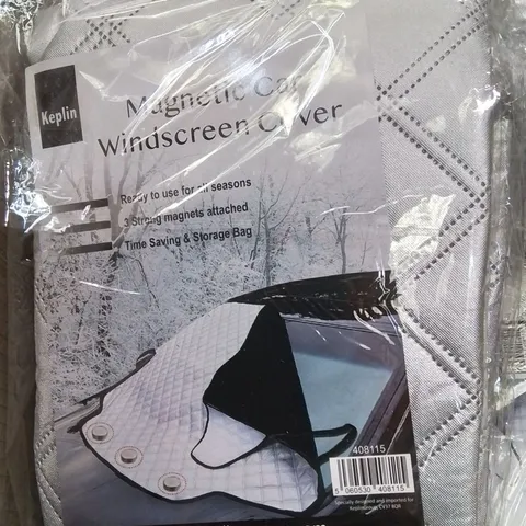 BOX CONTAINING LARGE AMOUNT OF MAGNETIC CAR WINDSCREEN COVER