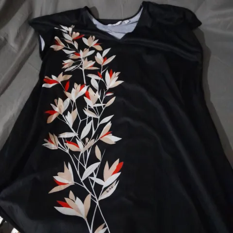 2 BEN DE LISI FLORAL DRESS IN SIZES SMALL, MEDIUM