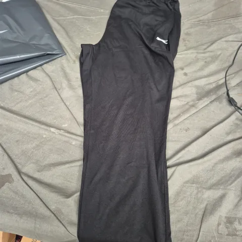 SLAZENGER BLACK TRACK PANTS β MEN'S, LARGE