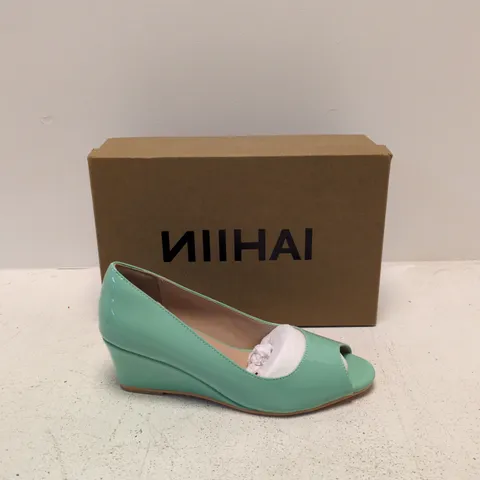 NIHAI GREEN PATENT LEATHER PEEP-TOE WEDGE SHOES – UK 4.5 (EU 37)