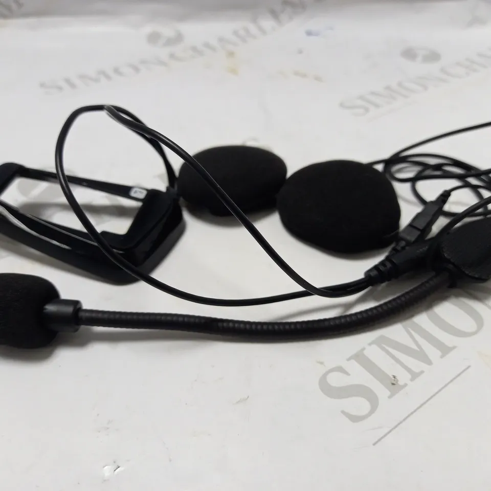 CARDO FRC1P001 - FREECOM 1 PLUS MOTORCYCLE 2-WAY BLUETOOTH COMMUNICATION SYSTEM HEADSET