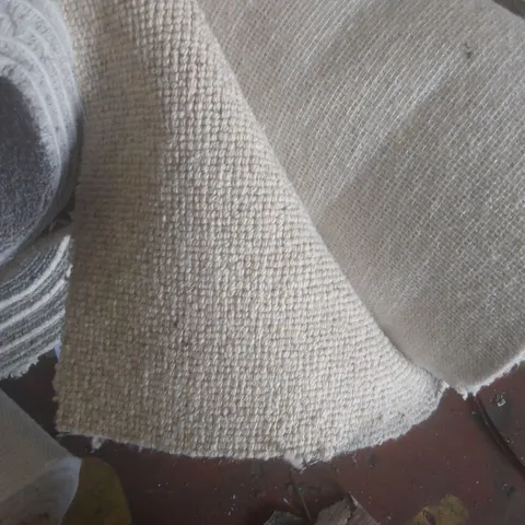 ROLL OF QUALITY RARE BREEDS LOOP COTTON CARPET - APPROXIMATELY 5 x 2.2m