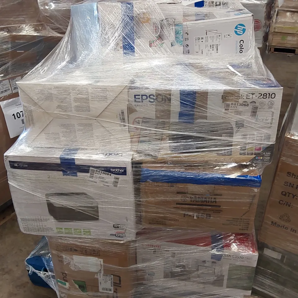 PALLET OF APPROXIMATELY 18 UNPROCESSED RAW RETURN HOUSEHOLD AND ELECTRICAL GOODS TO INCLUDE;