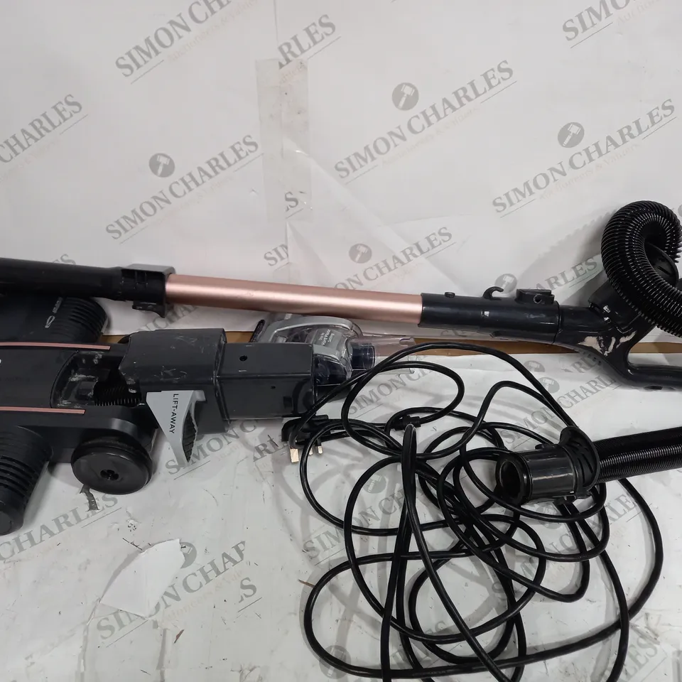 BOXED SHARK ANTI HAIR WRAP UPRIGHT PET-HAIR VACUUM