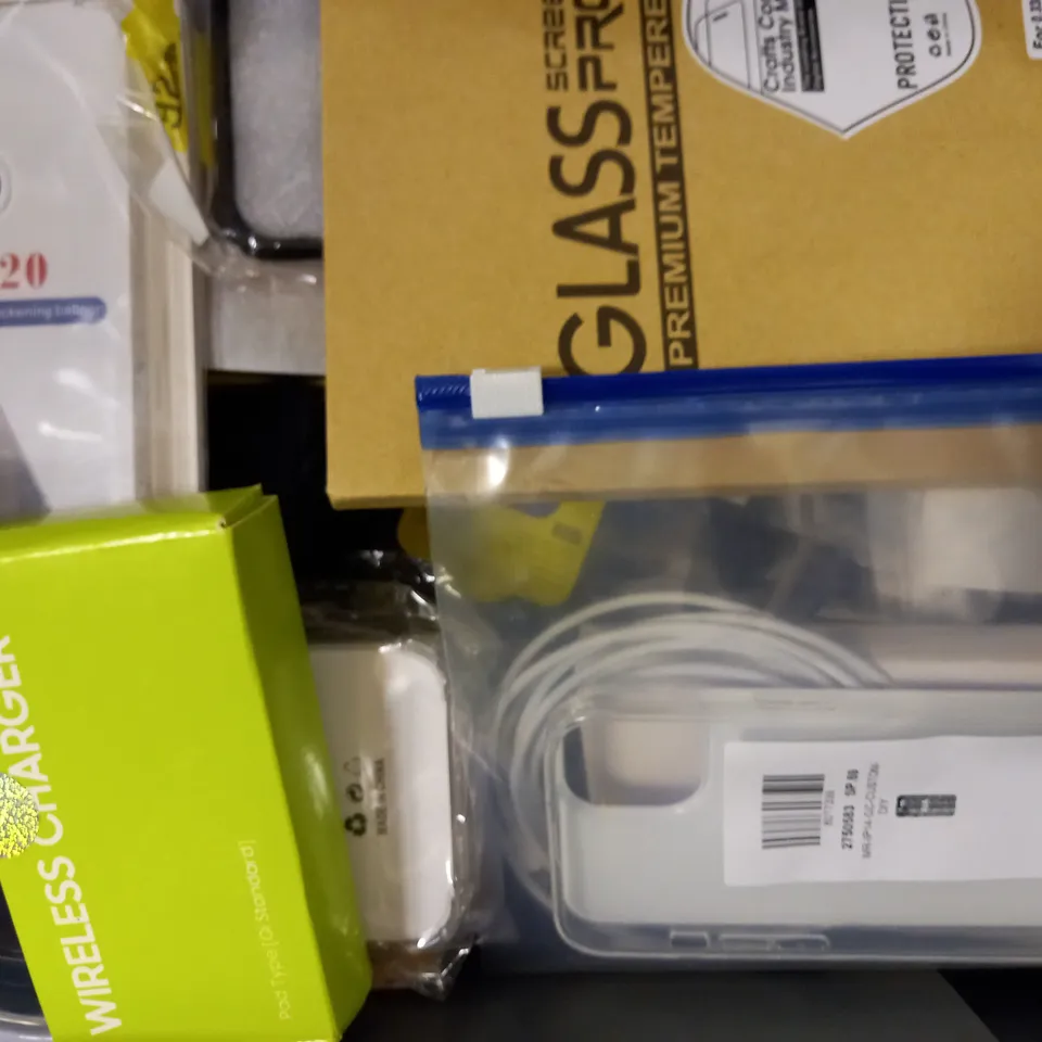 LOT OF APPROXIMATELY 20 PHONE ACCESSORIES, TO INCLUDE CASES, SCREEN PROTECTORS, ETC 