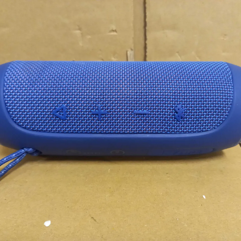 JBL FLIP4 BLUETOOTH WIRELESS SPEAKER - BLUE 