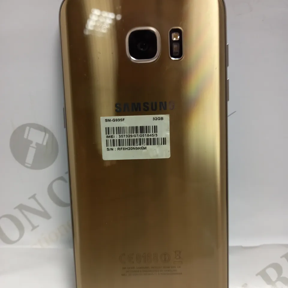 SAMSUNG GALAXY S7 EDGE MOBILE PHONE IN GOLD