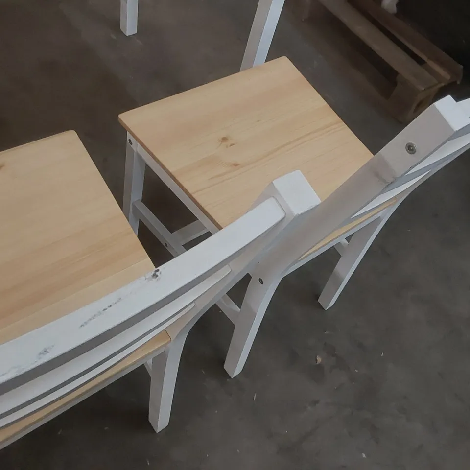 ODOM 4 - PERSON DINING SET TABLE TOP COLOUR: NATURAL