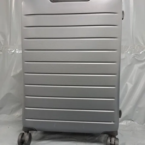 IT LUGGAGE LEGION SUITCASE - MEDIUM (ASPHALT)