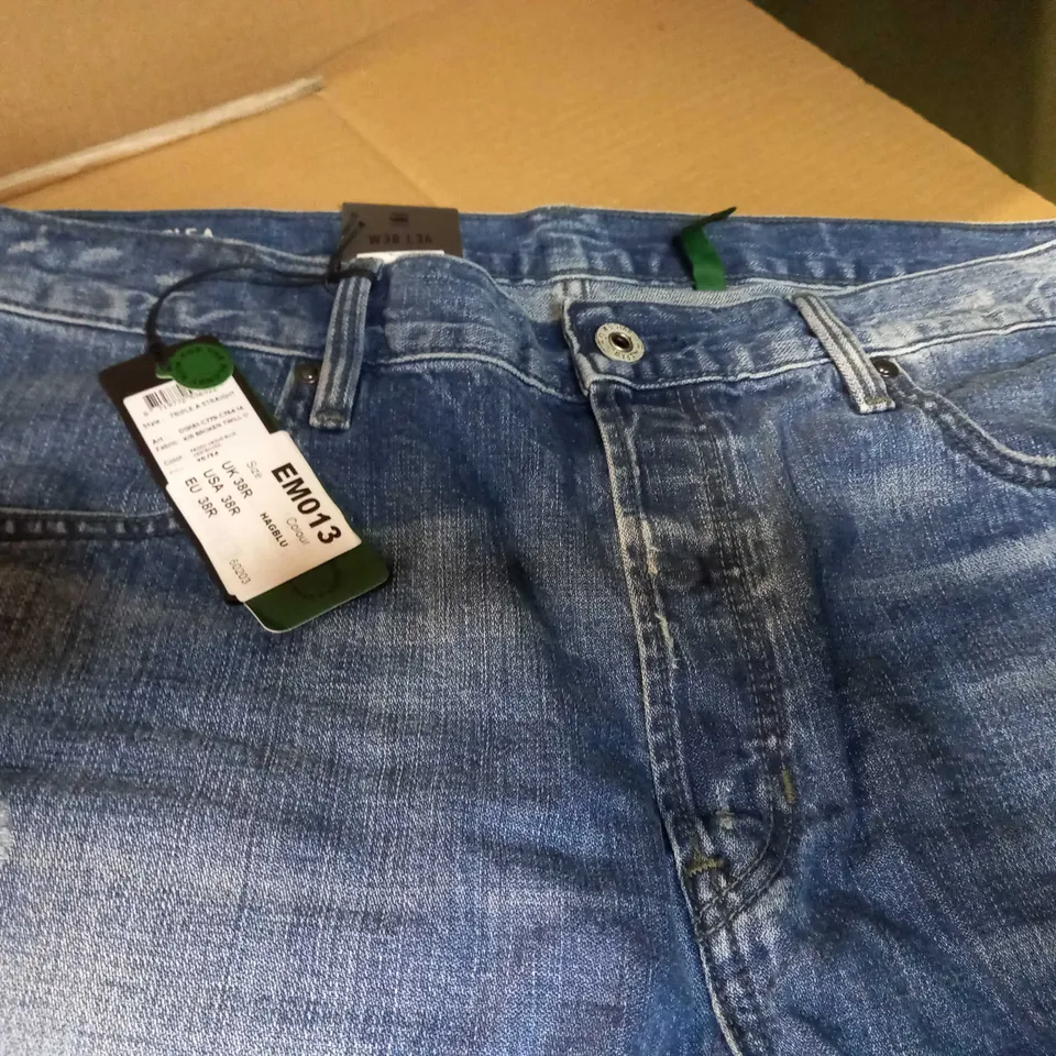RAW BLUE DISTRESSED JEANS - SIZE W38/L34