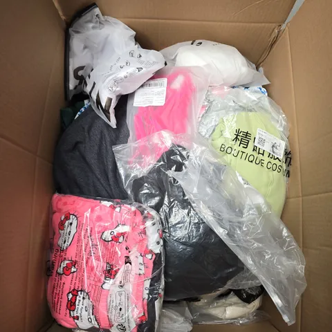 LARGE BOX OF APPROXIMATELY 20 ASSORTED CLOTHING ITEMS IN VARIOUS SIZES, STYLES AND COLOUR