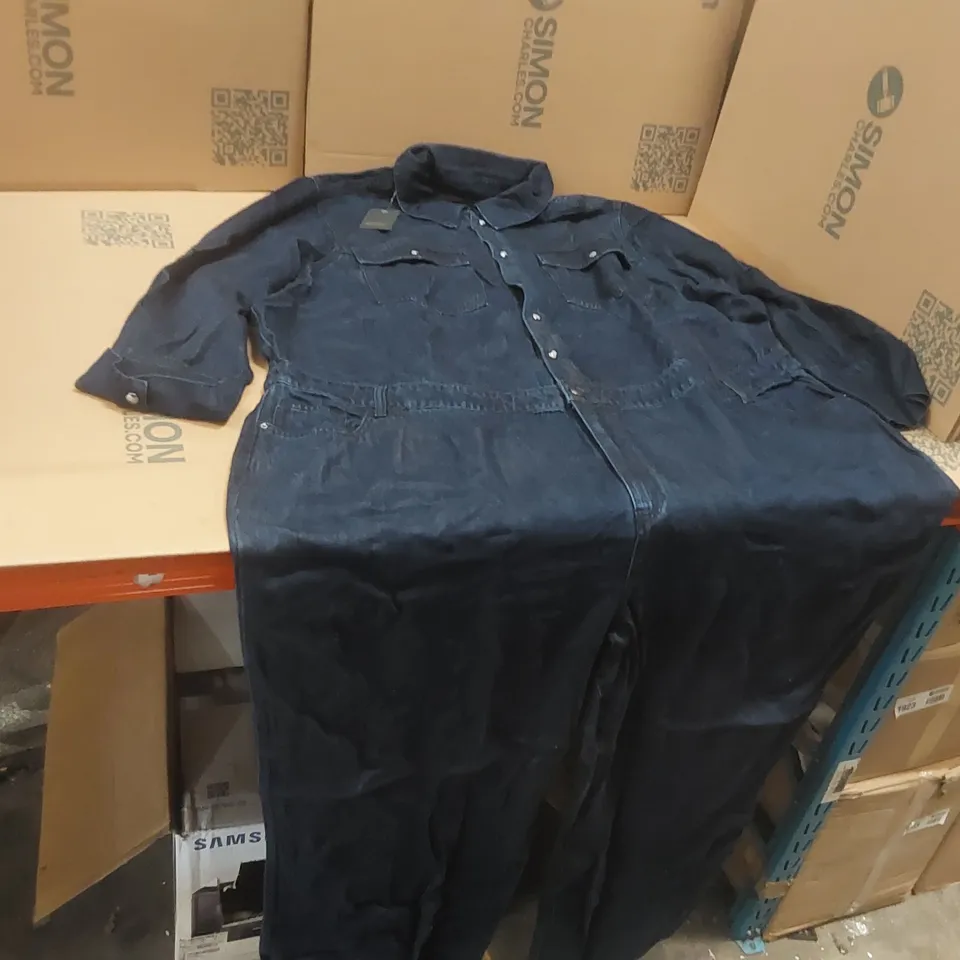 BOX CONTAINING APPROXIMATELY 7x BRAND NEW ANTHOLOGY INDIGO BOILERSUITS - SIZE 30
