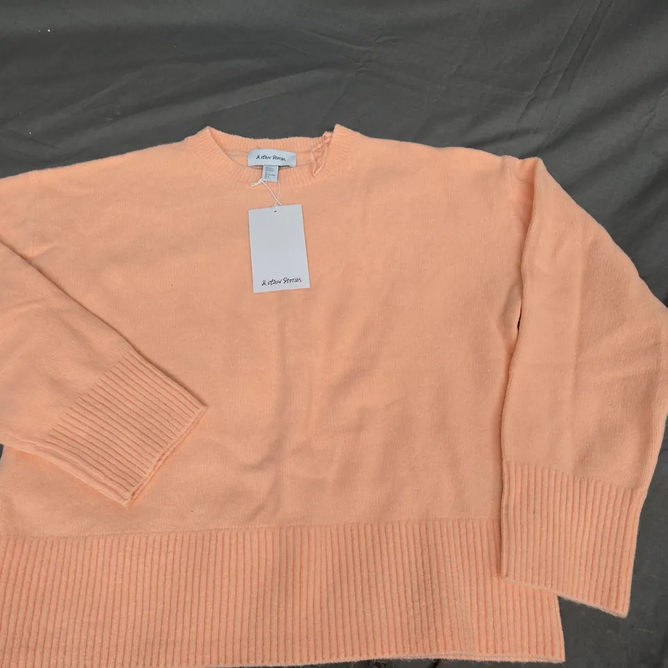 & OTHER STORIES KNITTED JUMPER IN PEACH - EUR S