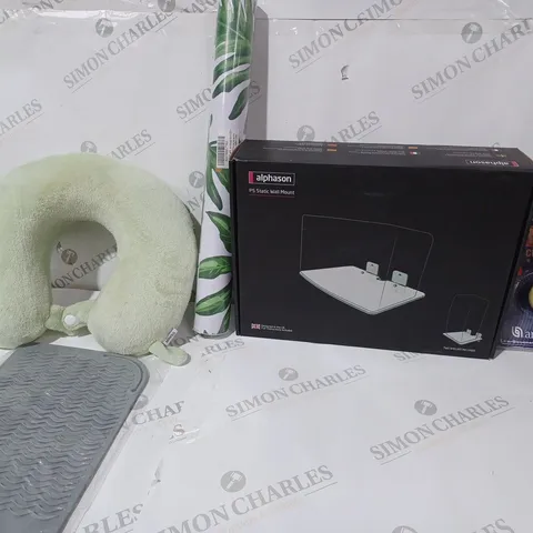 BOX OF APPROXIMATELY 12 ASSORTED ITEMS TO INCLUDE - APLPHASON P5 STATIC WALL MOUNT - ARAMITH PRO CUP CUE BALL - NECK CUSHION ECT